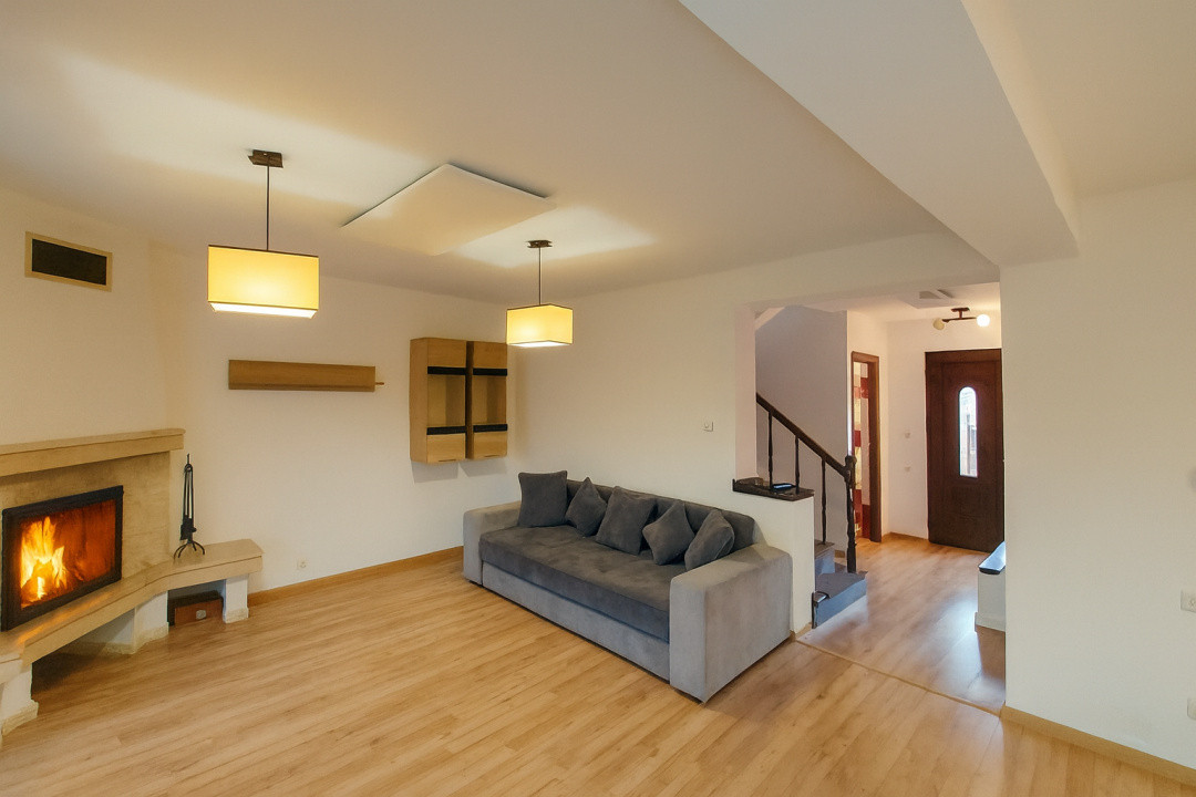 închiriere  casă  – Ghimbav, cu curte și 2 niveluri