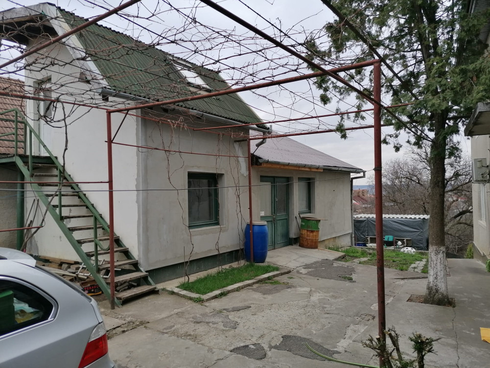 Casă - Complex rezidenţial de vânzare