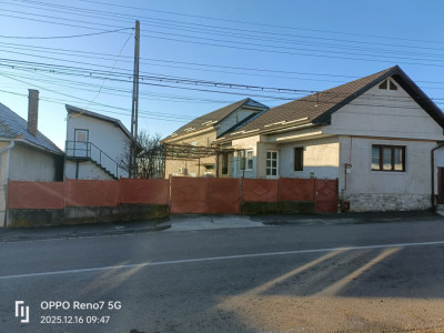 Casă - Complex rezidenţial de vânzare