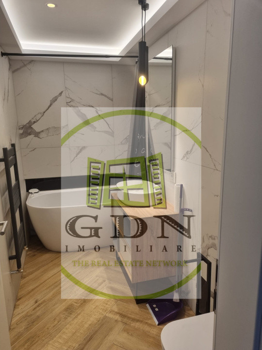 Inchiriere apartament cu 2 camere – Mihai Viteazul, bloc nou Cosmopolitlit