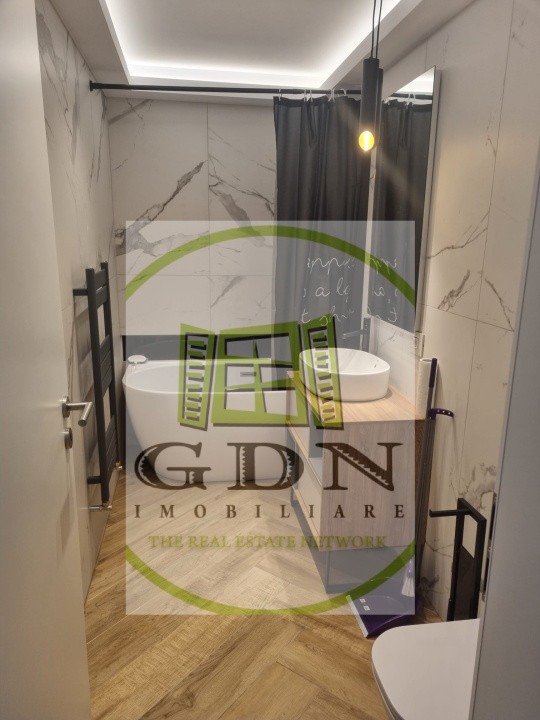 Inchiriere apartament cu 2 camere – Mihai Viteazul, bloc nou Cosmopolitlit