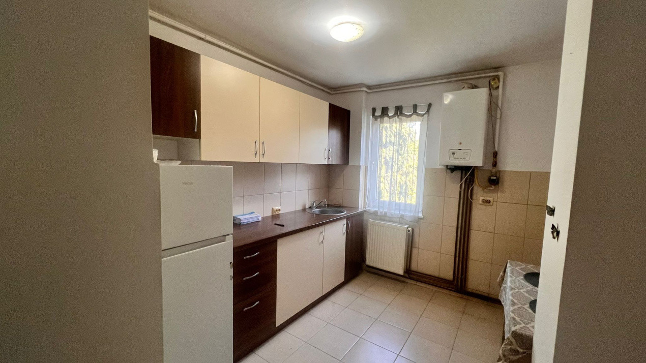 Apartament 2 camere semidecomandat – Astra, Aleea Minerva