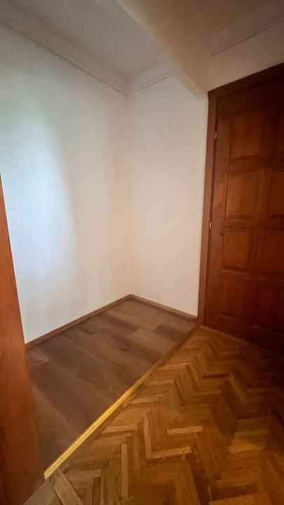 Apartament 2 camere semidecomandat – Astra, Aleea Minerva