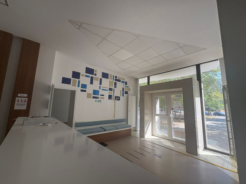 Spatiu Comercial, 205 mp, 10 incaperi, Calea Bucuresti 