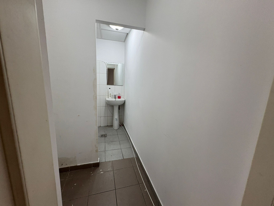 Spatiu Comercial, 82 mp , Calea Bucuresti