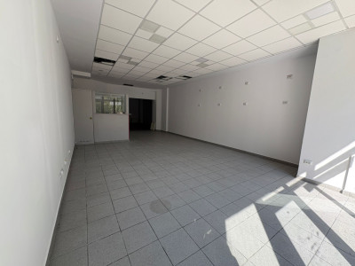 Spatiu Comercial, 82 mp , Calea Bucuresti