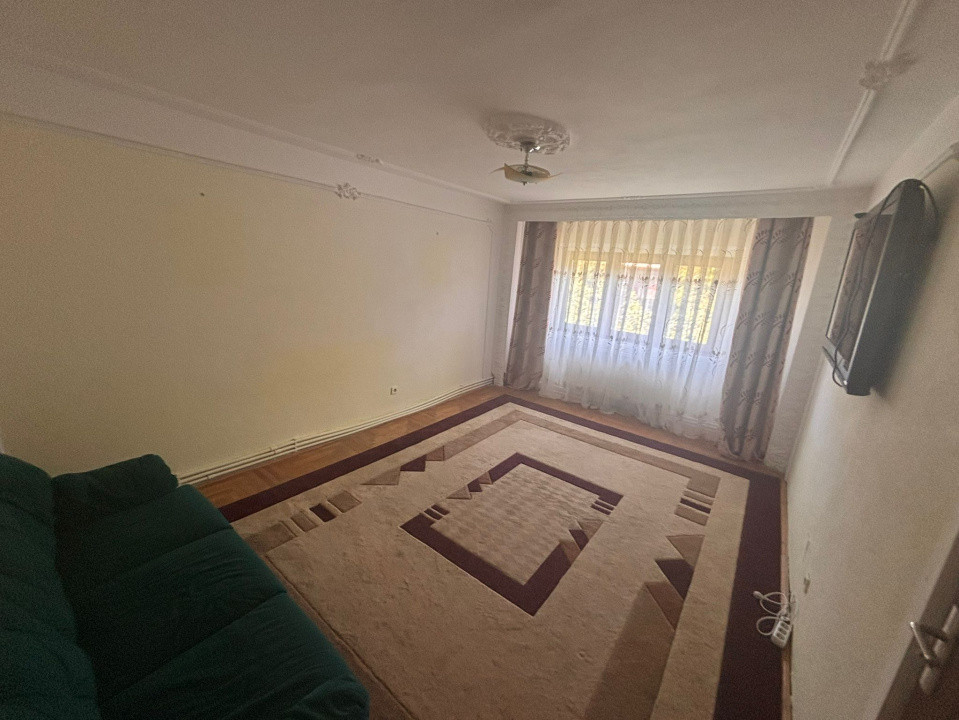 Apartament 3 camere de vânzare – Zona Gării, str. Longinescu