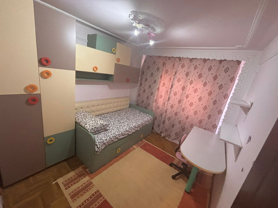 Apartament 3 camere de vânzare – Zona Gării, str. Longinescu