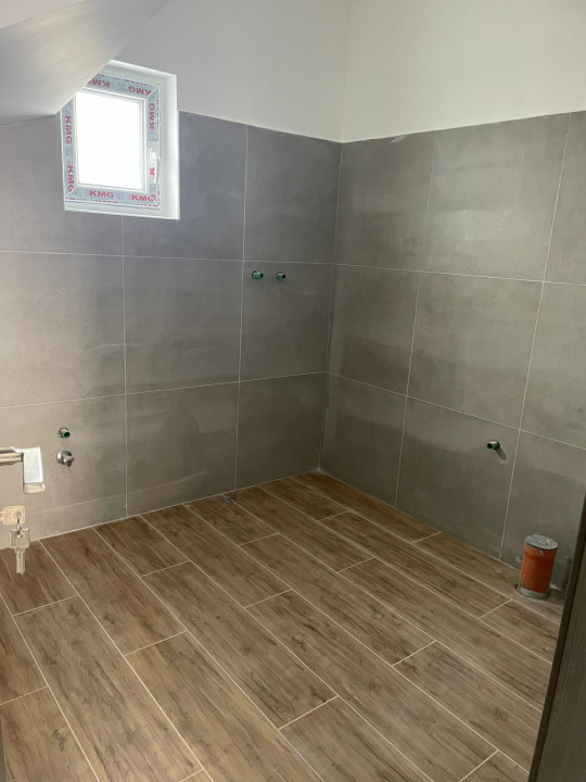 Casă nouă la stadiu finisat de vânzare în Reghin