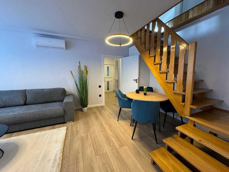 Închiriere apart. de lux cu 3 camere, 90 mp., Semicentral