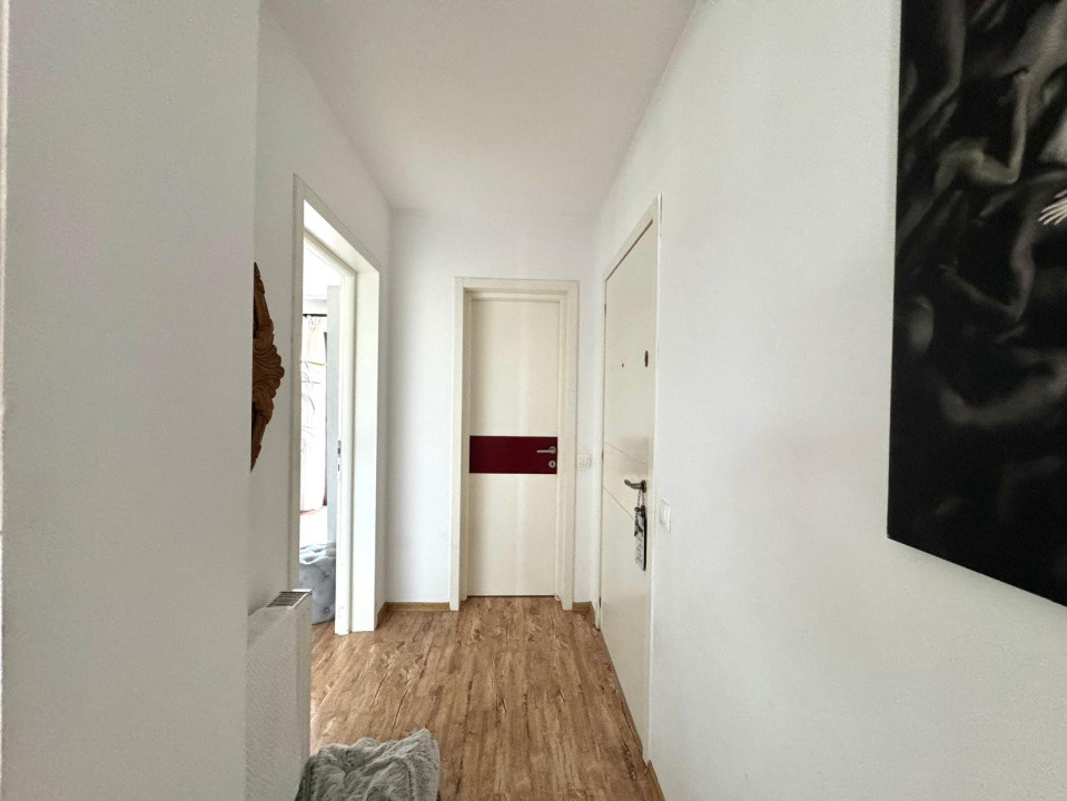 Apartament cu 3 camere de vanzare pe 2 nivele, spatios si luminos - Victoriei