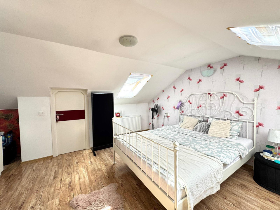 Apartament cu 3 camere de vanzare pe 2 nivele, spatios si luminos - Victoriei