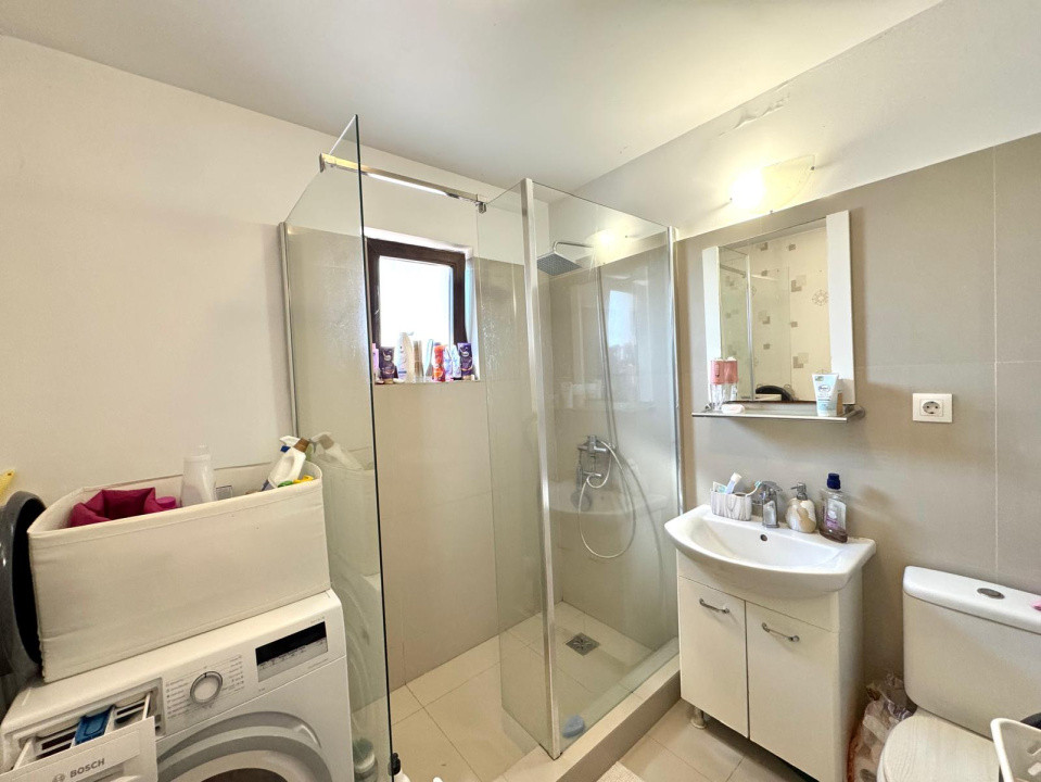 Apartament cu 3 camere de vanzare pe 2 nivele, spatios si luminos - Victoriei