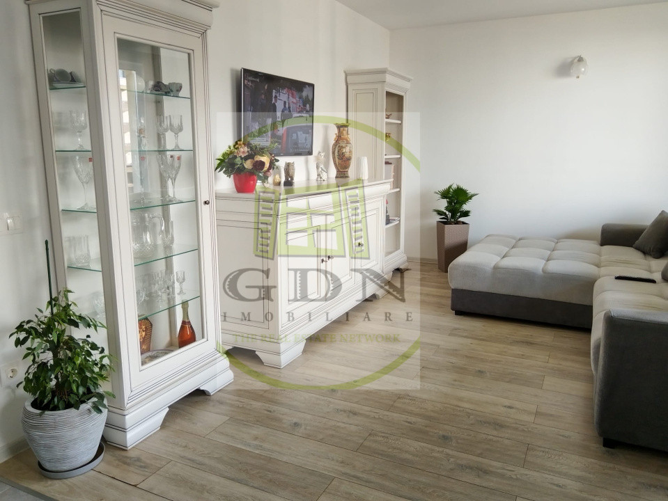 Inchiriere apartament 2 camere vis a vis Coresi, Brașov