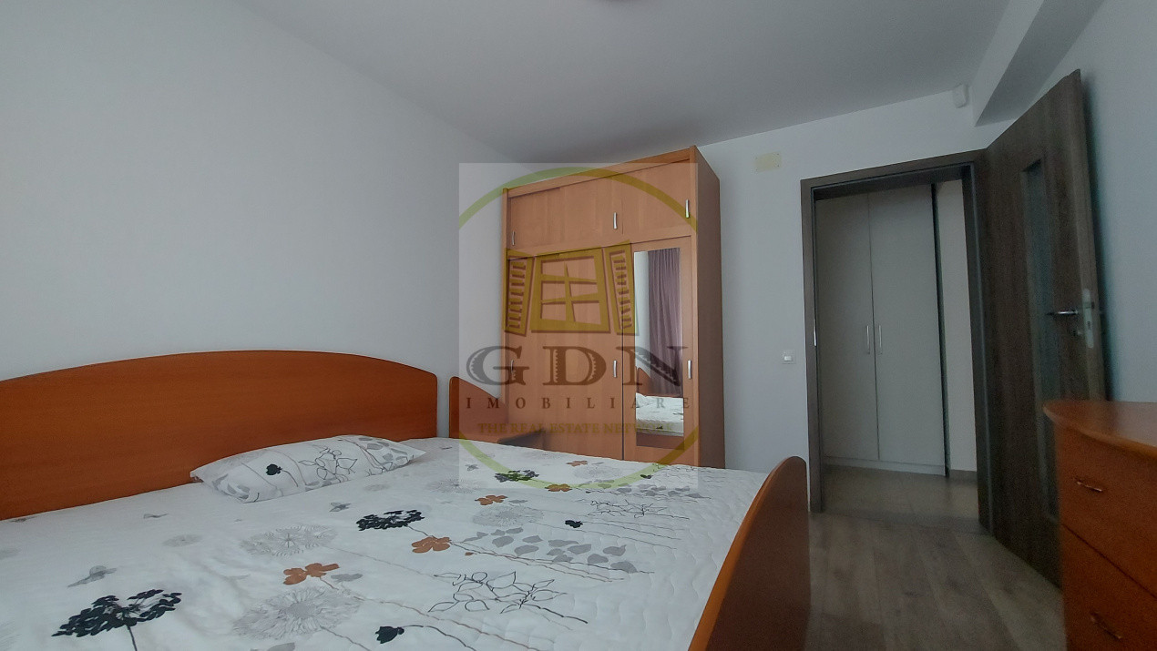 Inchiriere apartament 2 camere vis a vis Coresi, Brașov