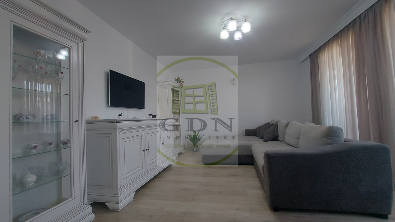 Inchiriere apartament 2 camere vis a vis Coresi, Brașov