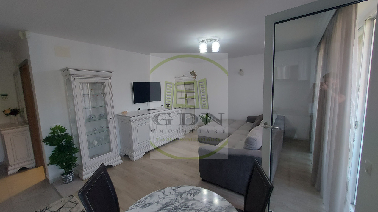 Inchiriere apartament 2 camere vis a vis Coresi, Brașov