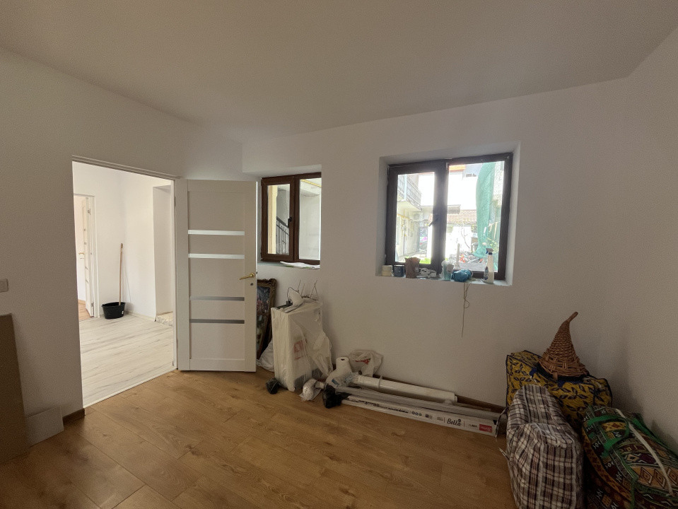 Apartament central de vânzare 