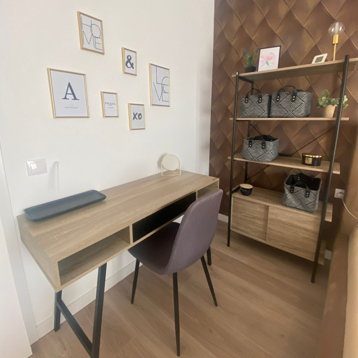Apartament 3 camere de vanzare 