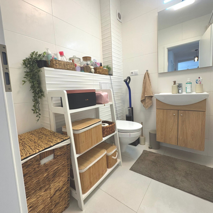 Apartament 3 camere de vanzare 