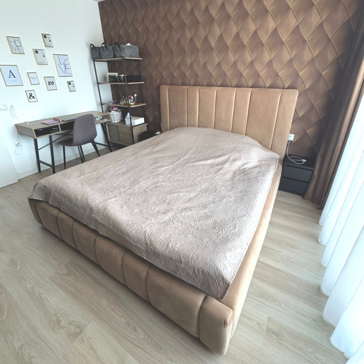 Apartament 3 camere de vanzare 
