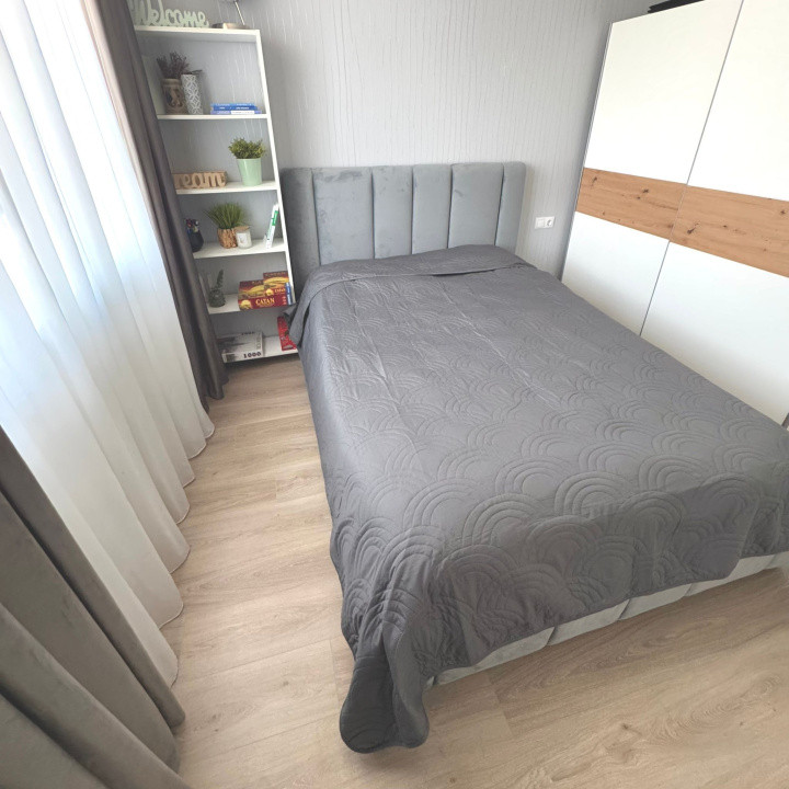 Apartament 3 camere de vanzare 
