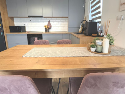 Apartament 3 camere de vanzare 