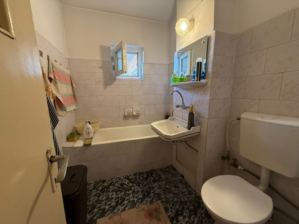 Apartament 2 camere decomandat, 57 mp, Lapus Arges, Zona Metal Lemn