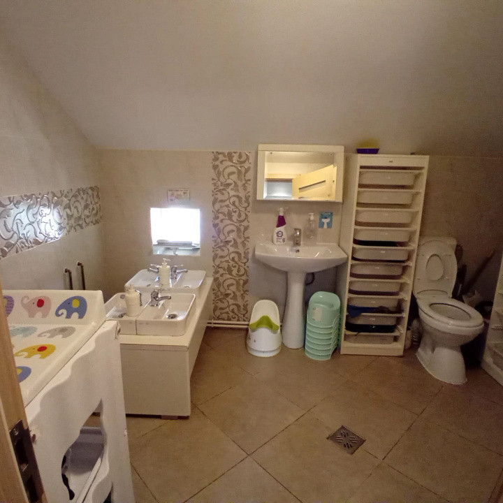 Casa individuala de inchiriat pentru birouri sau gradinita privata!