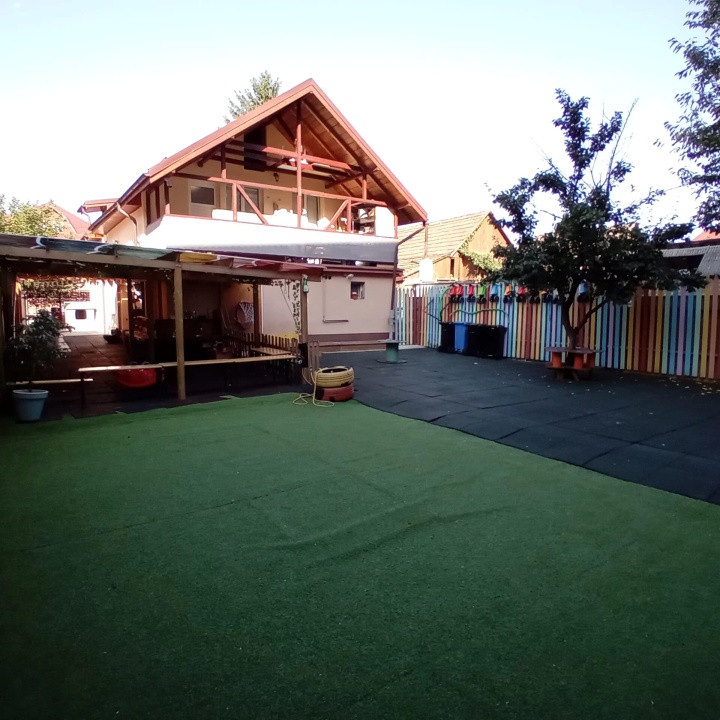 Casa individuala de inchiriat pentru birouri sau gradinita privata!