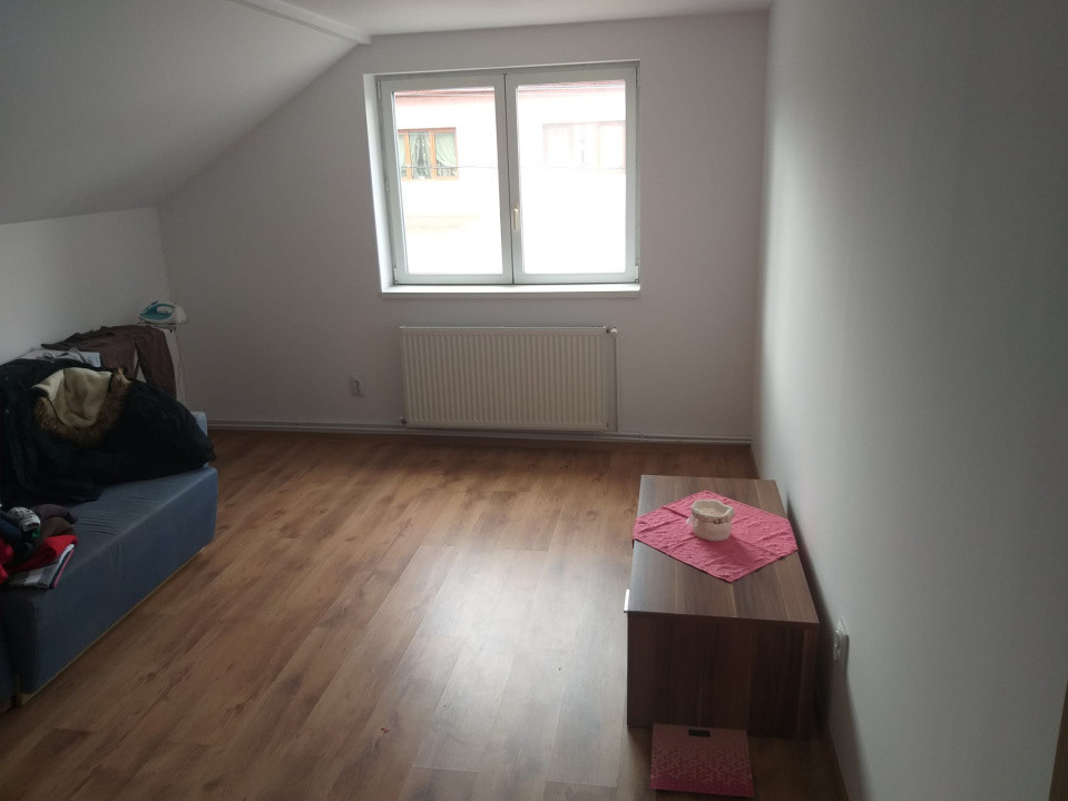 Casa individuala de inchiriat pentru birouri sau alte activitati !