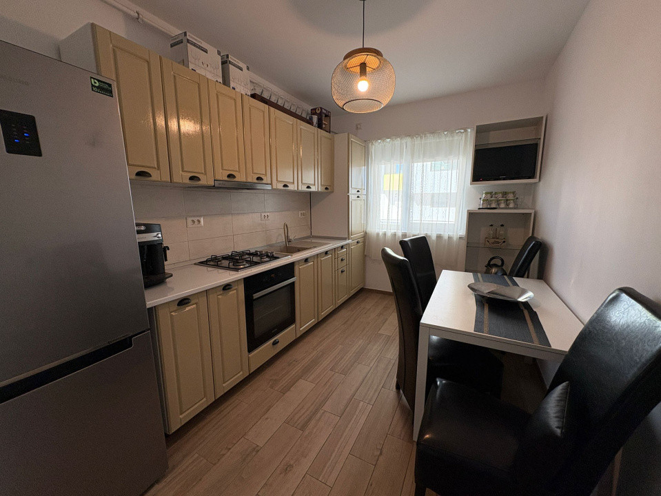 Apartament, 3 camere, 80 mp, Lapus Arges , Zona Trenul Pierdut