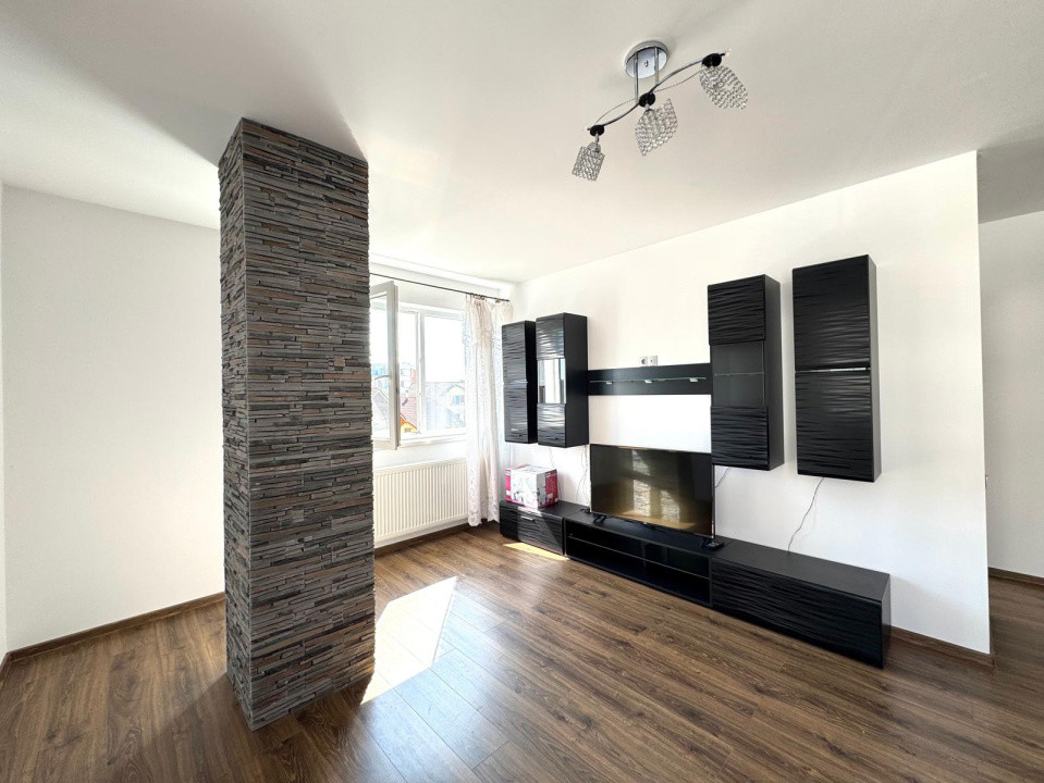Apartament cu 3 camere de vanzare - etaj 2 - Marasesti bloc relativ nou