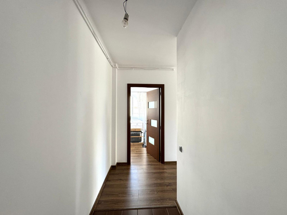 Apartament cu 3 camere de vanzare - etaj 2 - Marasesti bloc relativ nou
