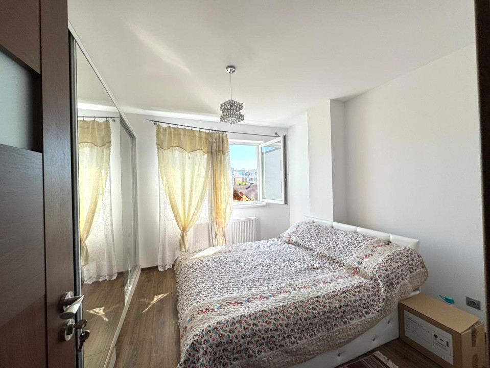 Apartament cu 3 camere de vanzare - etaj 2 - Marasesti bloc relativ nou
