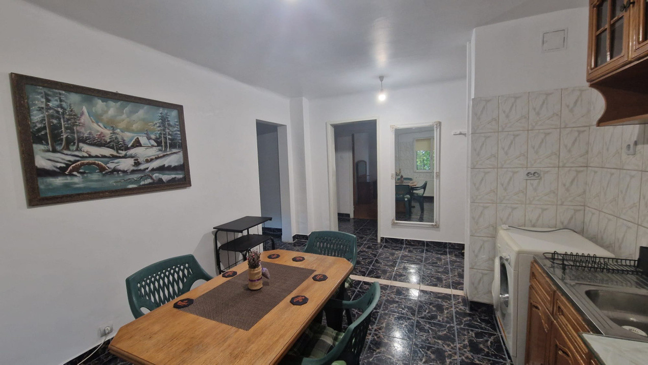 Apartament 3 camere, decomandat, 70mp, 1 mai, zona Spitalului