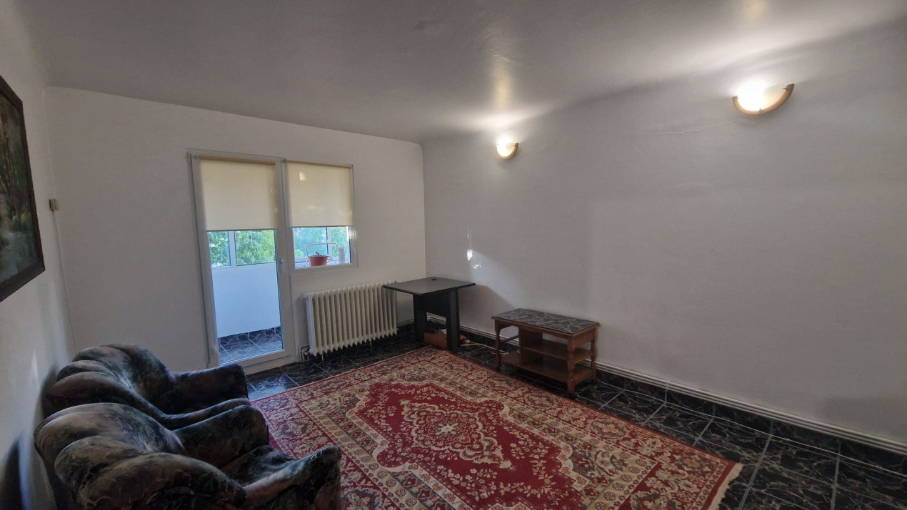 Apartament 3 camere, decomandat, 70mp, 1 mai, zona Spitalului