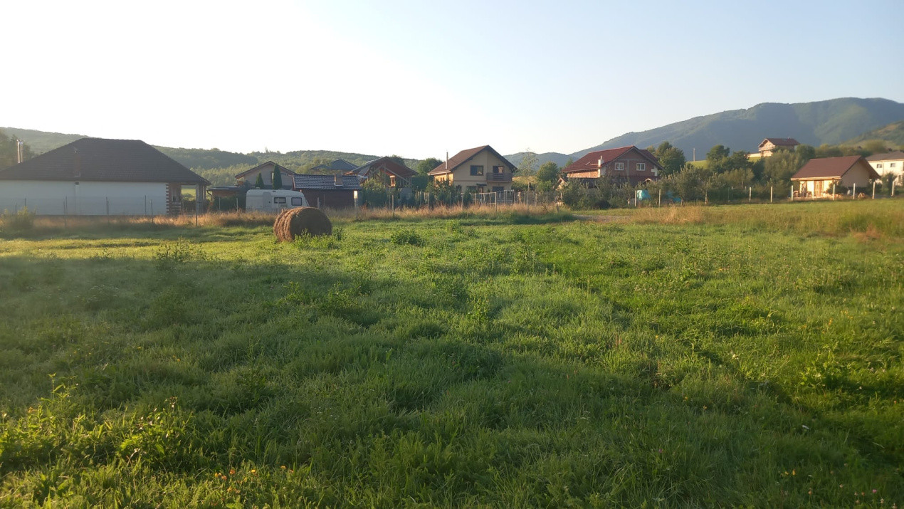 Teren intravilan  | 860 mp | de vânzare- Tocile-Sadu