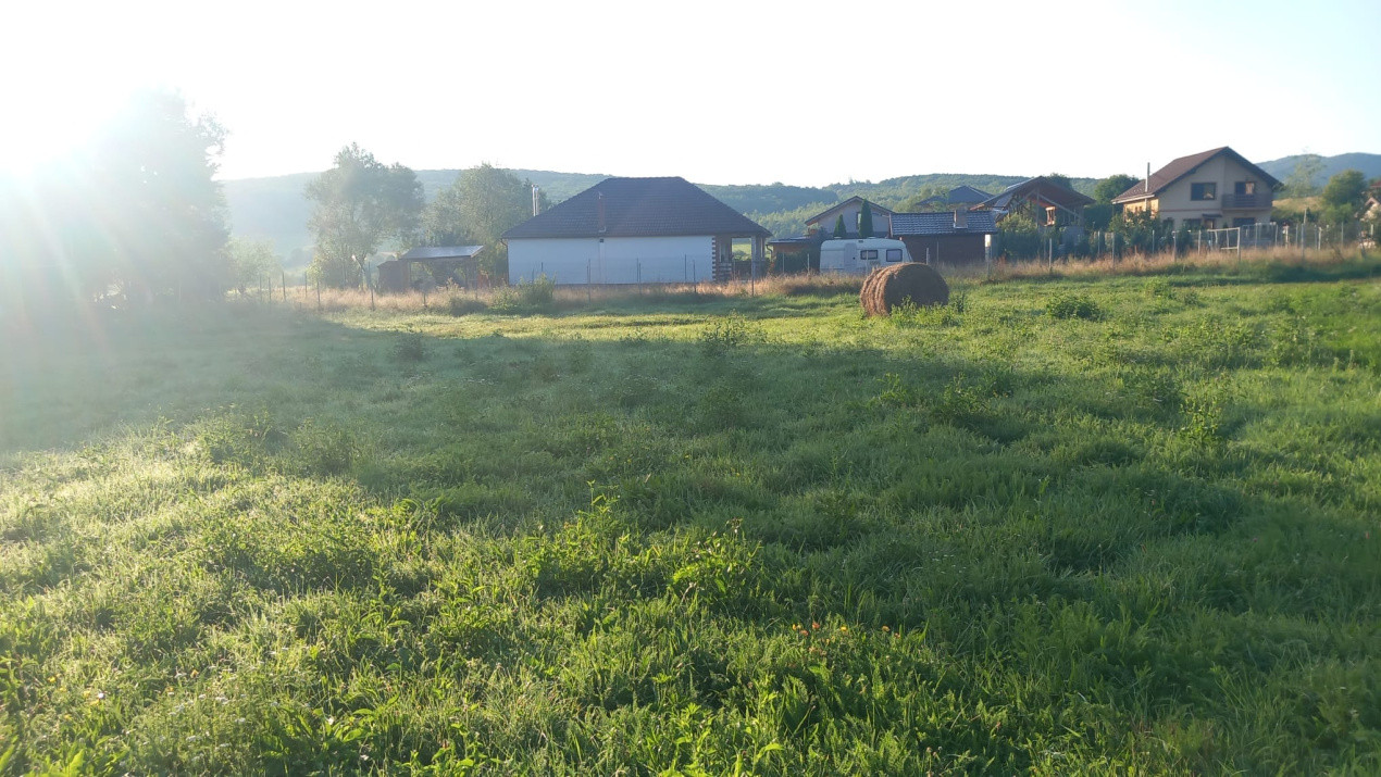 Teren intravilan  | 860 mp | de vânzare- Tocile-Sadu