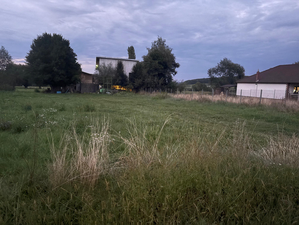 Teren intravilan  | 829 mp | de vânzare- Tocile-Sadu