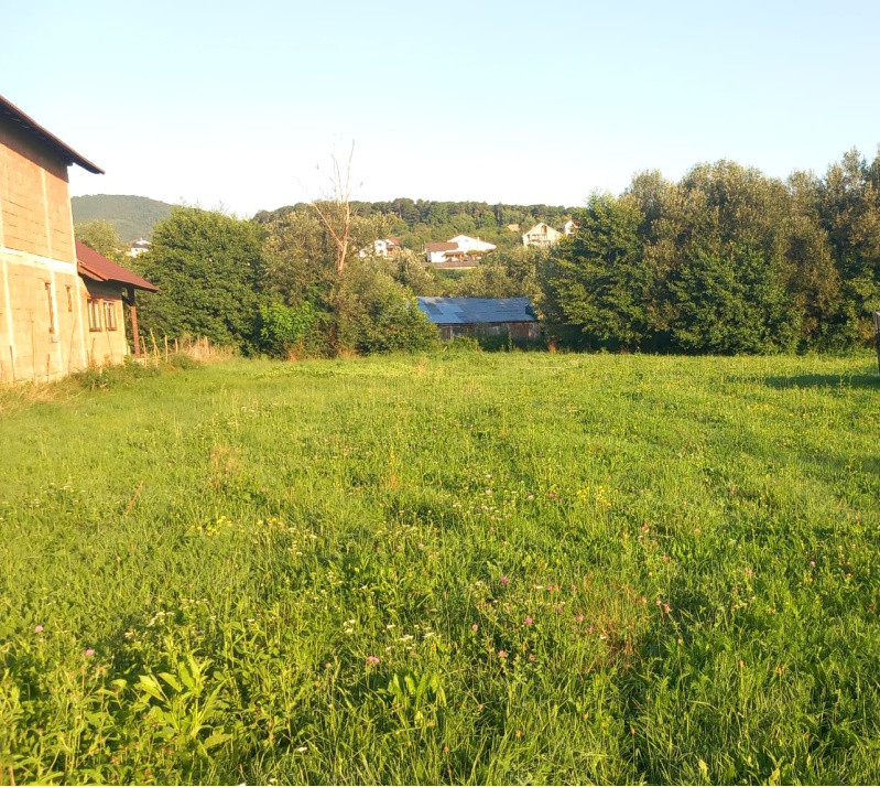Teren intravilan  | 829 mp | de vânzare- Tocile-Sadu