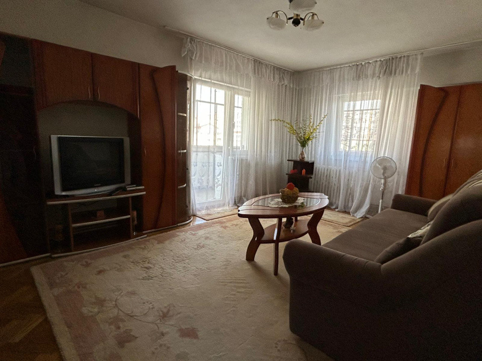 Închiriere apart. cu 3 cam., 64 mp., Mănăștur, 599 EUR