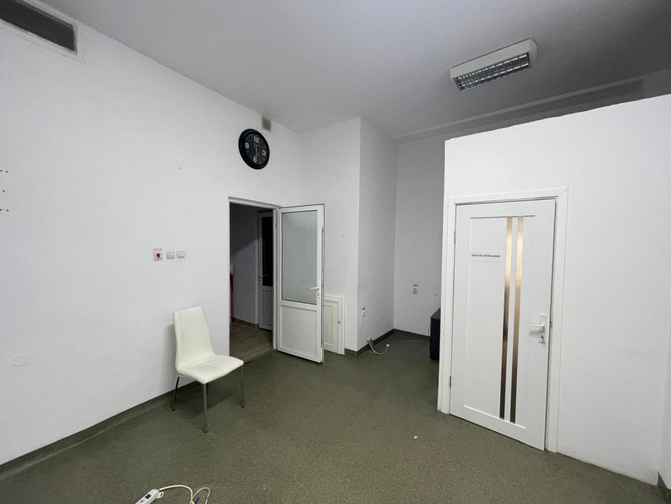 Spațiu comercial zona McDonald s 35,21mp pretabil cabinet medical