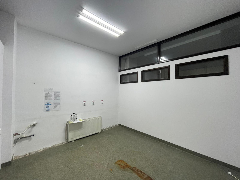 Spațiu comercial zona McDonald s 35,21mp pretabil cabinet medical
