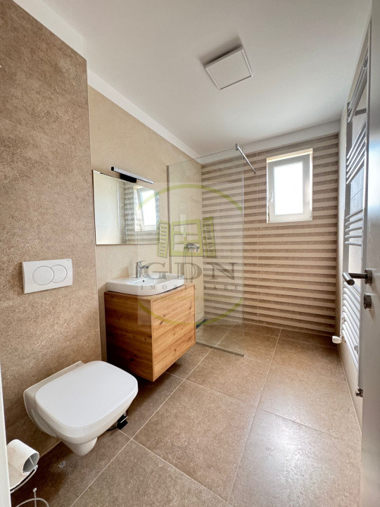 Inchiriere apartament 3 camere Sânpetru Brașov