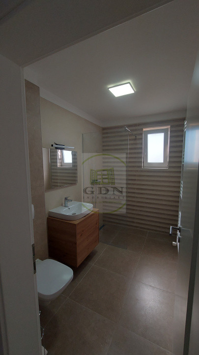 Inchiriere apartament 3 camere Sânpetru Brașov