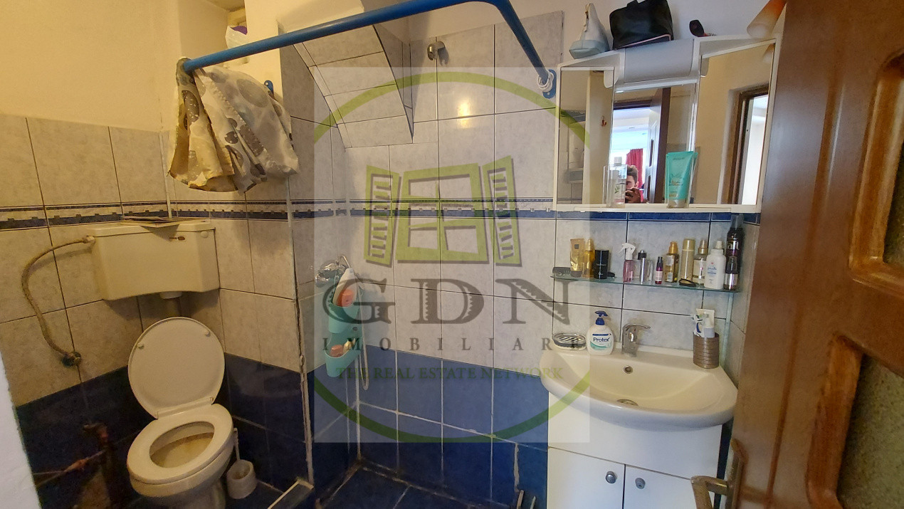 🏡 Casă de vânzare – Strada Lungă, Brașov