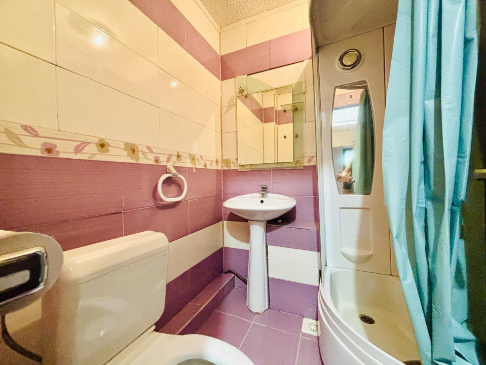De vanzare apartament 4 camere zona Ultracentrala
