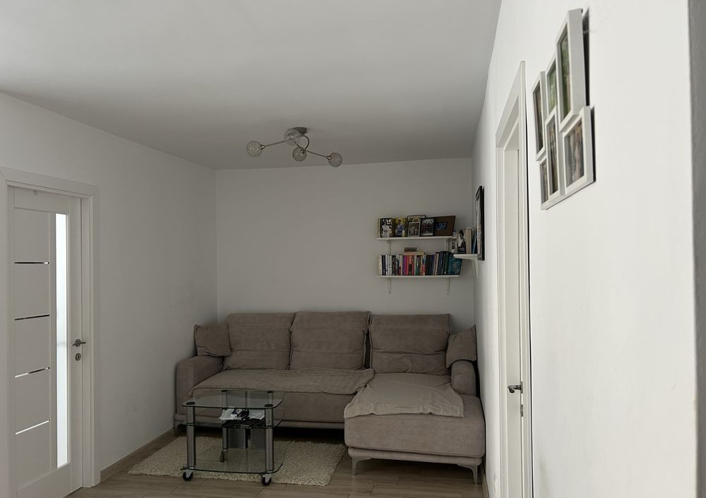 Apartament 3 camere la parterul unei vile, cu curte comună – 65 mp utili