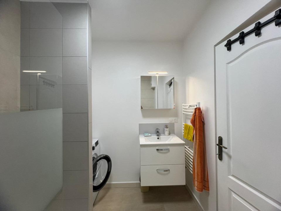 Apartament cu doua camere la prima inchiriere zona de case